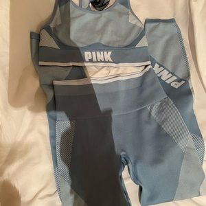 Pink set some little flaws